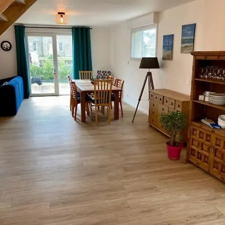 Rive Gauche Tatil Evi Réville